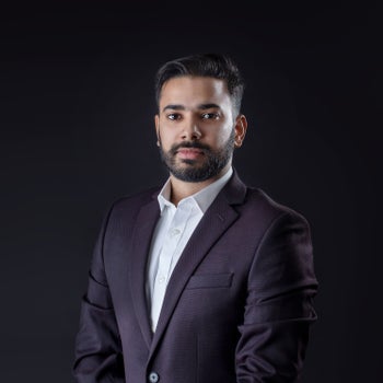 Portrait of Gurpreet Doad, Associate.